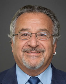 Erdoğan Engin as Berduş