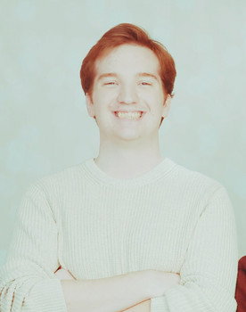 Soren Larsen as Lars