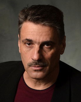 Volodymyr Filatov as General Savytskyi