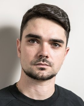 Allan Mustafa as Liam