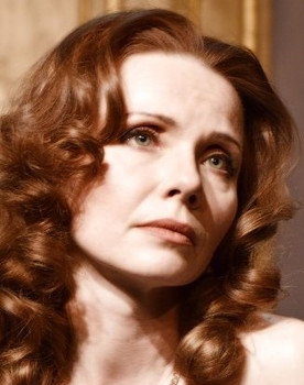 Наталья Стефашина as Елена