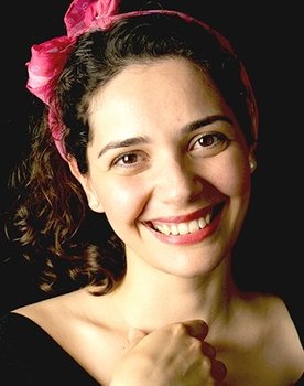 Dila Bayrak as 