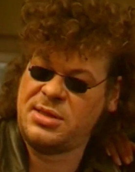 Kulle Westphal as Eckat (voice)