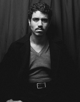 Gustavo Souza as Axel William