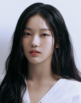 Hyewon as Self - Contestant