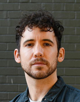 Ignacio Gasparini as Manuel Borja