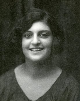Tina de Jarque as 