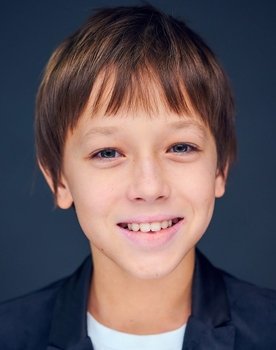 Денис Пропалов as Чак в детстве (12 лет)