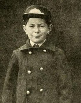 Andy Clark as 