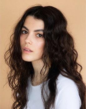 Rachel Lee as Julie