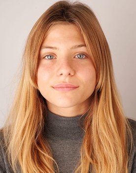 Gabriela Mirza as Rita Viegas