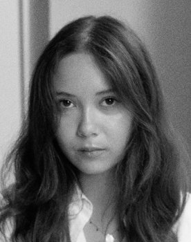 Junia Lin as Violin (self)