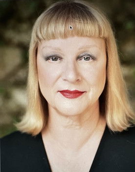 Alla Krasovitzkaya as Olga