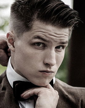 Tobias Krebs as Leutnant Ziegler