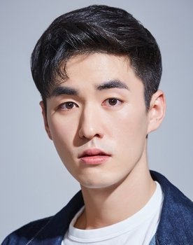 Rho Sang-bo as Hong Sang-pyo
