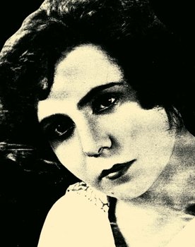 Dora Feller-Shpykovska as Buykin's wife