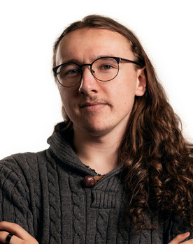 Alexandre Valcourt as Figurant