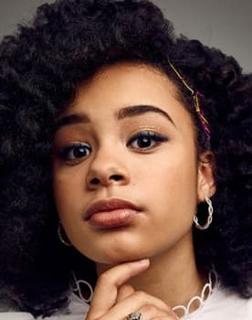 Gabrielle Nevaeh Green as Elle (voice)