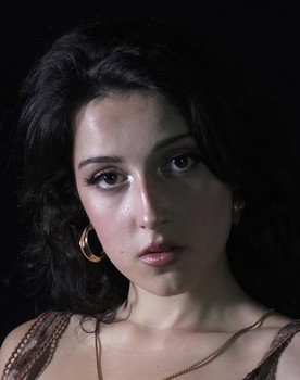 Sélène Kieffer as femme