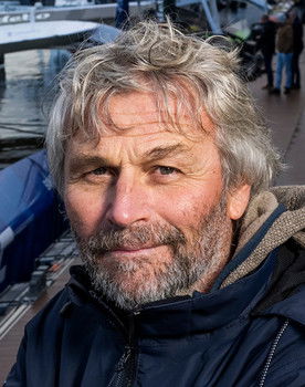 Bernard Stamm as Vincent