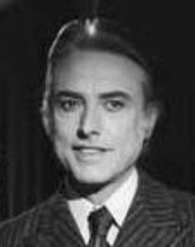 Walter Kliche as Gustavo