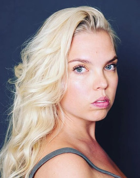 Kerli Kyllönen as Katri Laakso