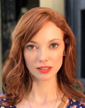 María Eugenia Rigón as Alice (segment 'The Devil's Tail)