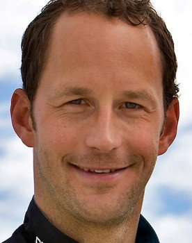 Anders Södergren as Self - Contestant