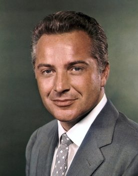 Rossano Brazzi as 