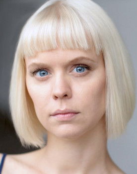 Amelia Leigh Harris as Uncle's Wife