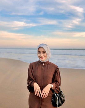 Millanie Yuliaramsyah as Anahita