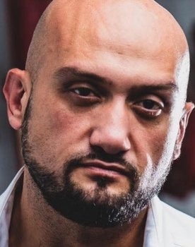 Levon Petrossian as Vardan