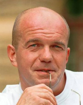 István Bubik as Ignace, the rat-catcher