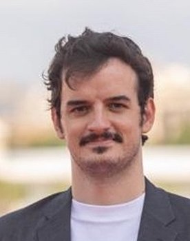 Hugo Martín Cuervo as Ventura (as Martín Cuervo)