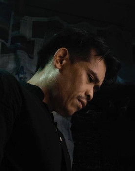 Piyarach Pleanphan as Doc