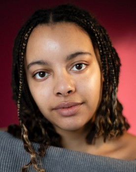 Claire Mugabo as Leo