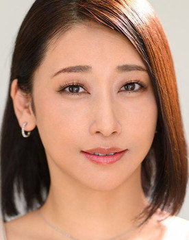 白峰郁美