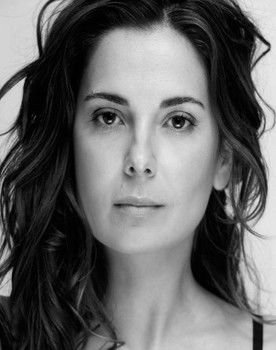 Débora Izaguirre as Pilar