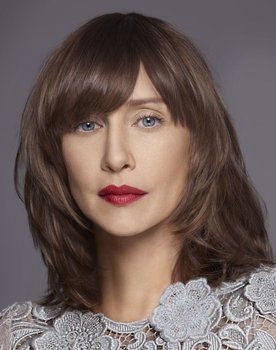 Vera Farmiga as Samantha Powell