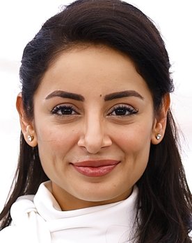 Sarwat Gilani as Kulsoom/Saadi's mother