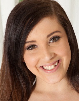 Noelle Easton