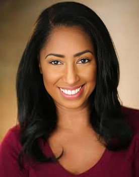 Lisa Renee Marshall as Ruth