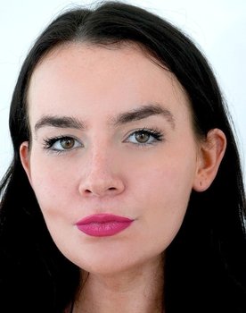 Kelly Elsas as Gala Attendee