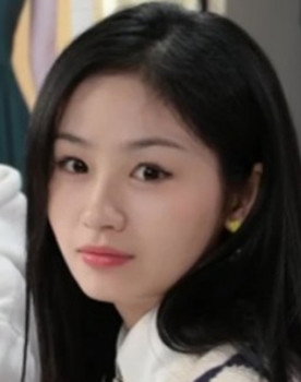 甜苗苗 as Xia Tong