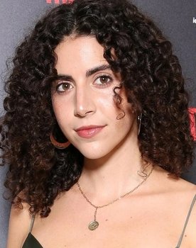Talia Asseraf as Lainie