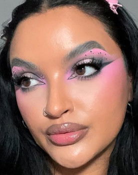 Annie Sanghar as Inez