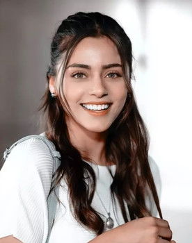 Sıla Türkoğlu as Doğa Korkmaz