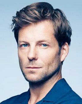 Jamie Bamber