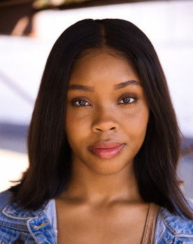 Kyree Cook as Amanda