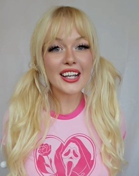 Penny Aphrodite as Tina